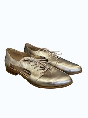 Aldo Tokel Metallic Silver Cut-Out Oxford Lace-Up Flat Size 11